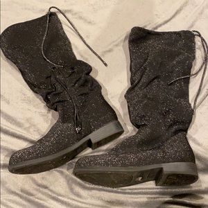 Girls Justice Boots. size 3
